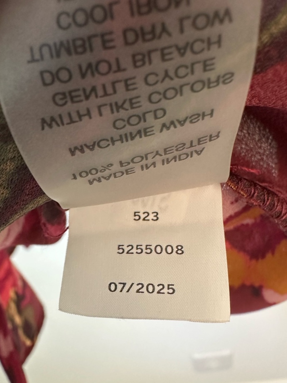 ☀️ New! VINCE CAMUTO Puff Sleeve V-Neck Floral Blouse - Picture 12 of 16